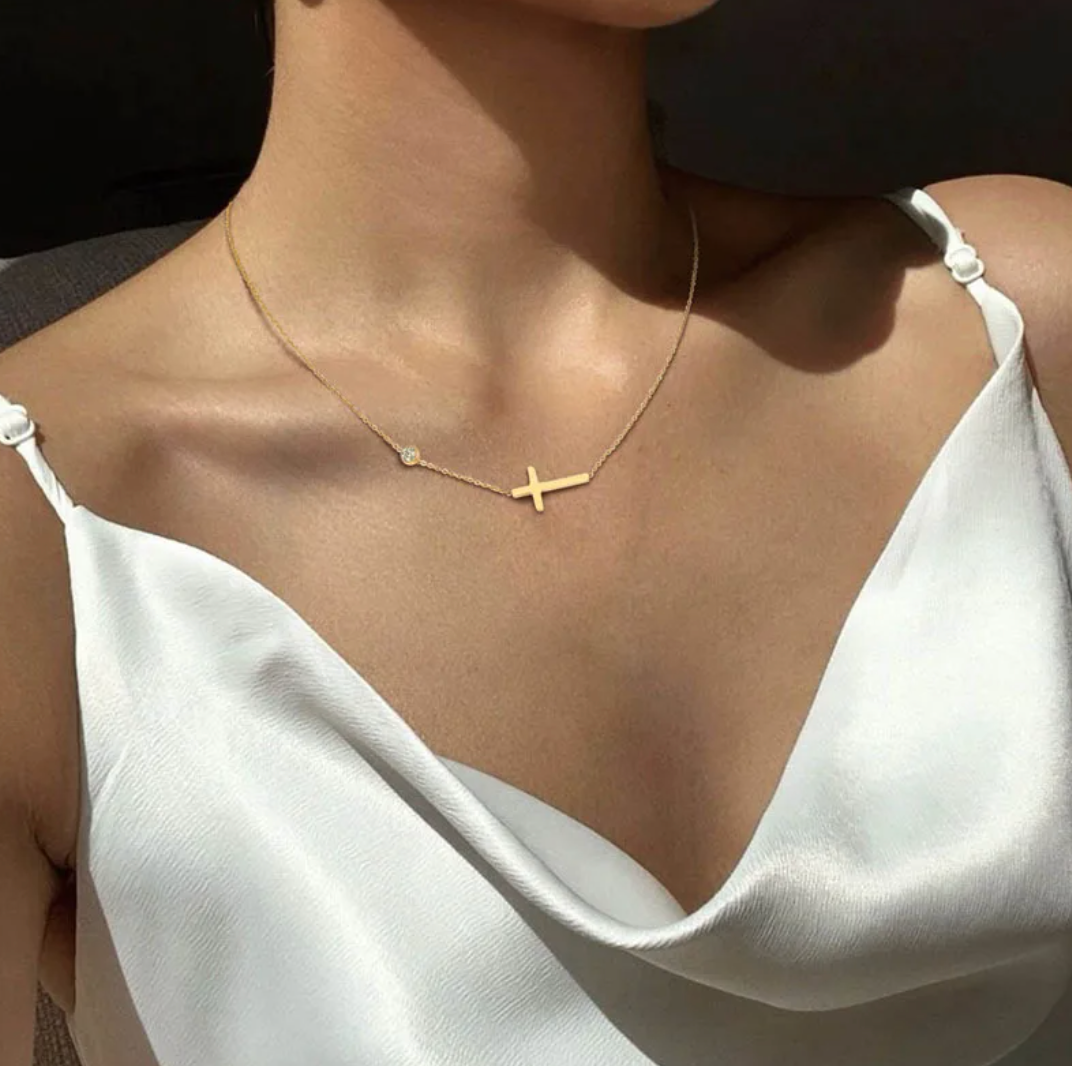 Collar de Oro con cruz
