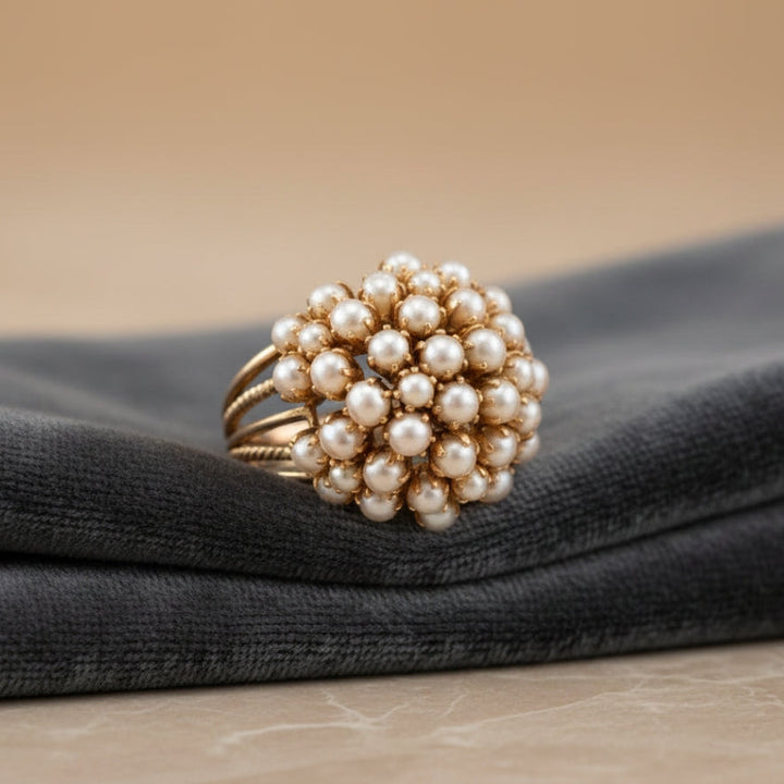 Anillo de Oro con Perla Intarsiada Clásico