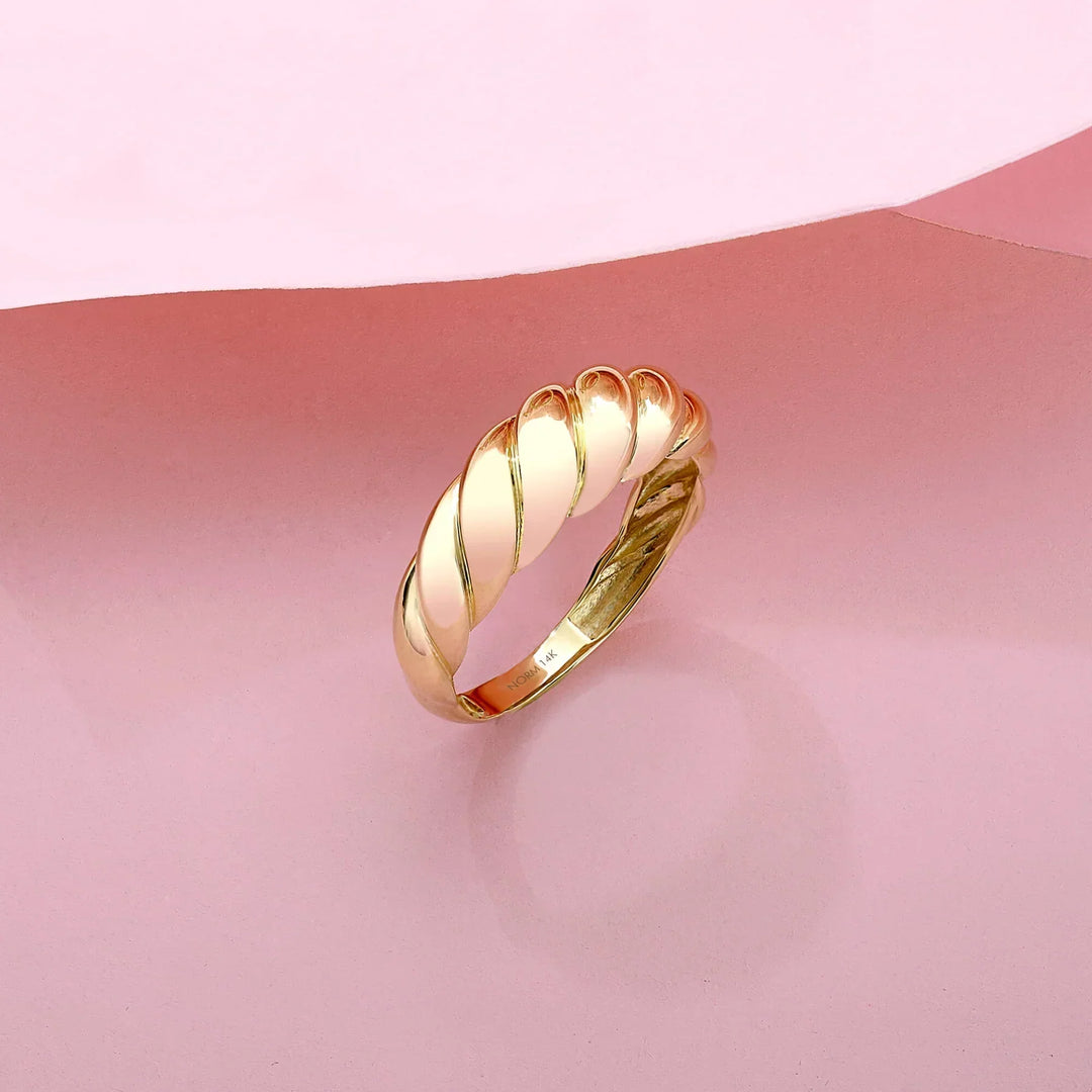 Anillo Croissant Dorado