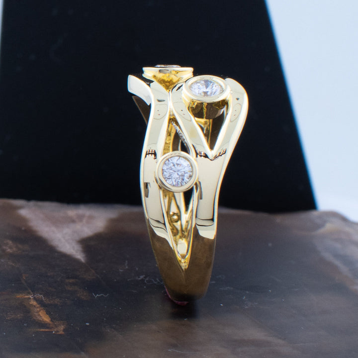 Anillo Clásico con Cristales