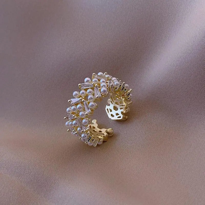 Anillo Brillante con Perlas