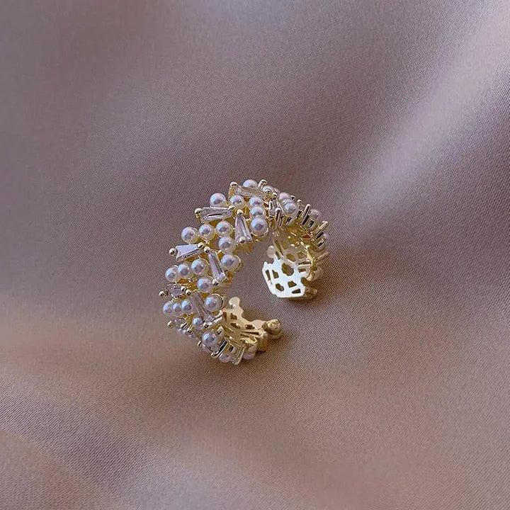 Anillo Brillante con Perlas