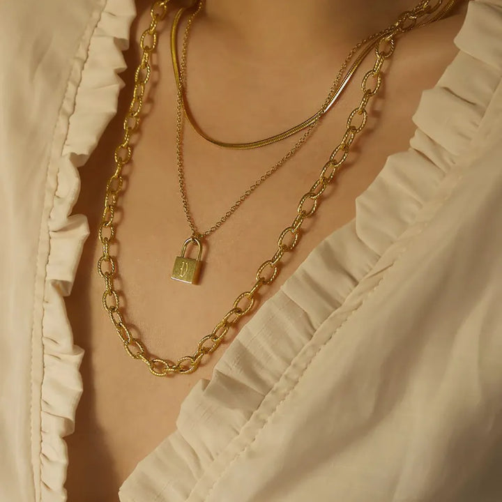 Cadena moderna de Oro
