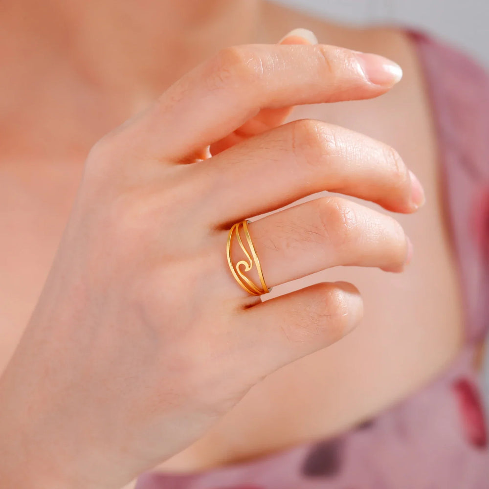 Anillo con Ola Océano de Oro