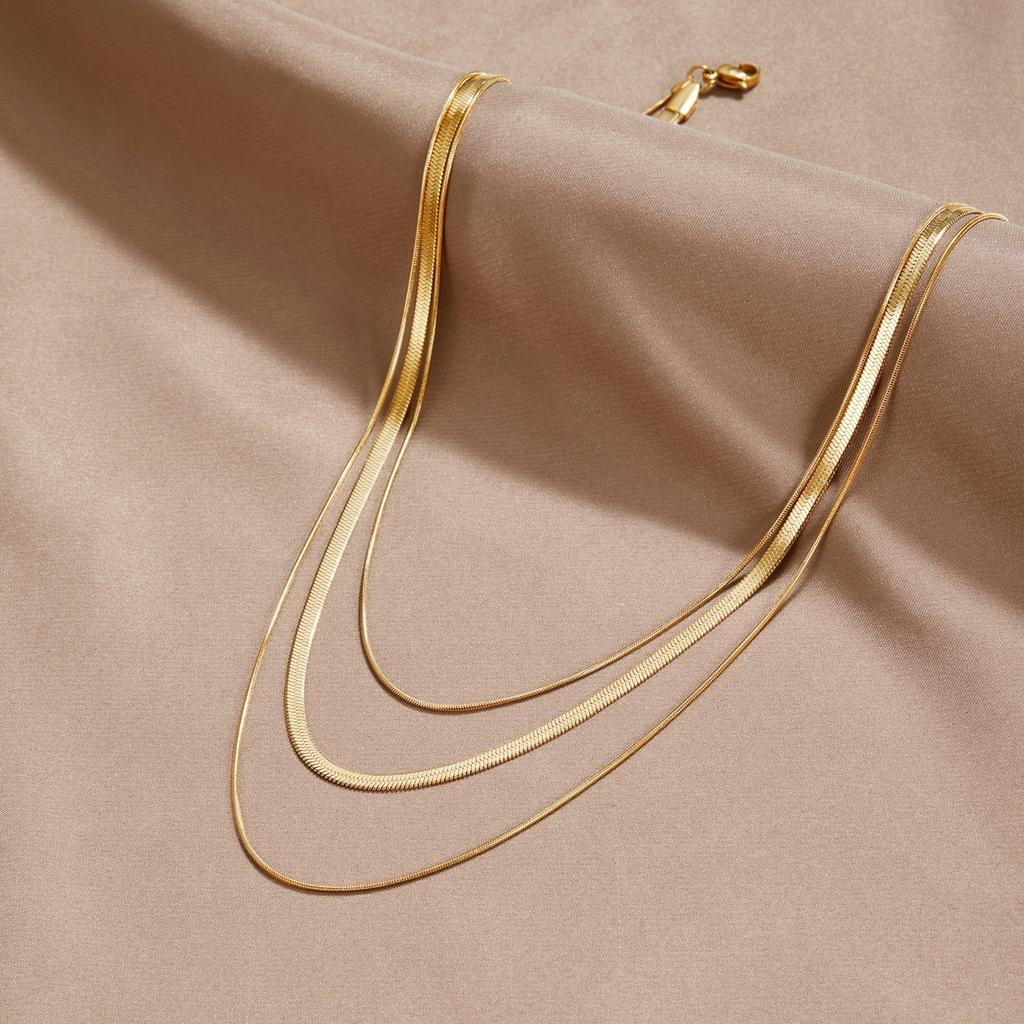 Collar Dorado Multicapa