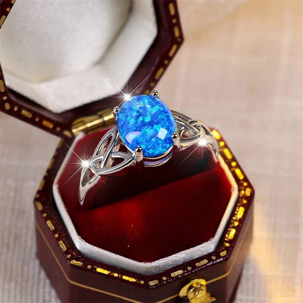 Anillo Vintage con Ópalo Azul Plateado