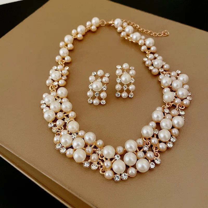 Conjunto Atemporal con Perla