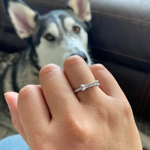 Ejemplo de nombre grabado en el anillo