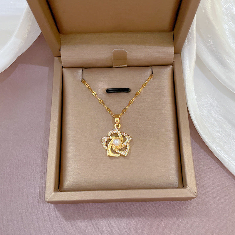 Collar de flor de perlas Orient