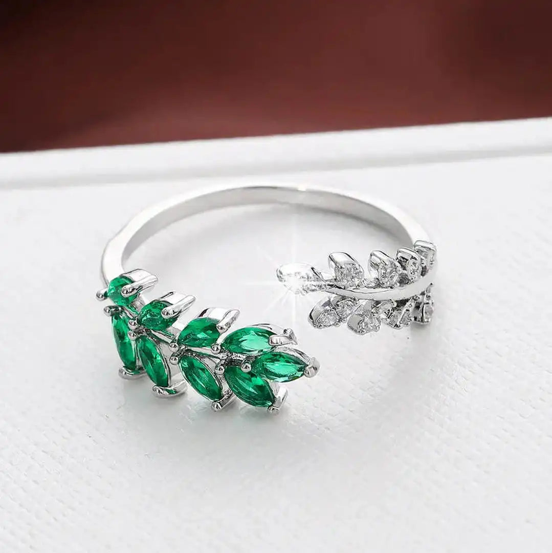 Anillo Hoja Verde Delicado
