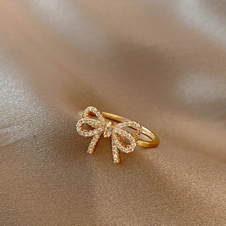 Anillo de cinta de Oro Henrietta