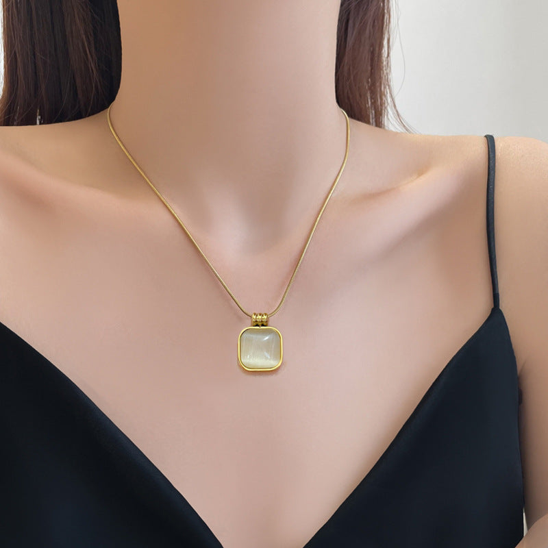 Collar de ópalo de Oro Rousseau
