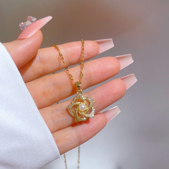 Collar de flor de perlas Orient