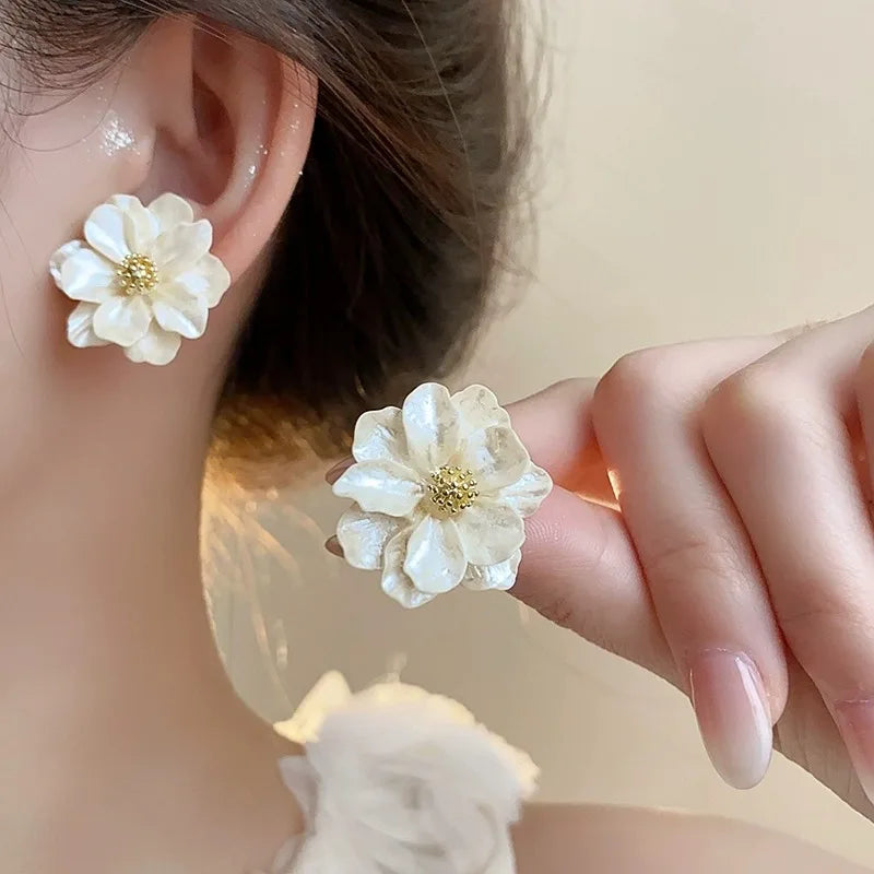 Pendientes Flor Blanca