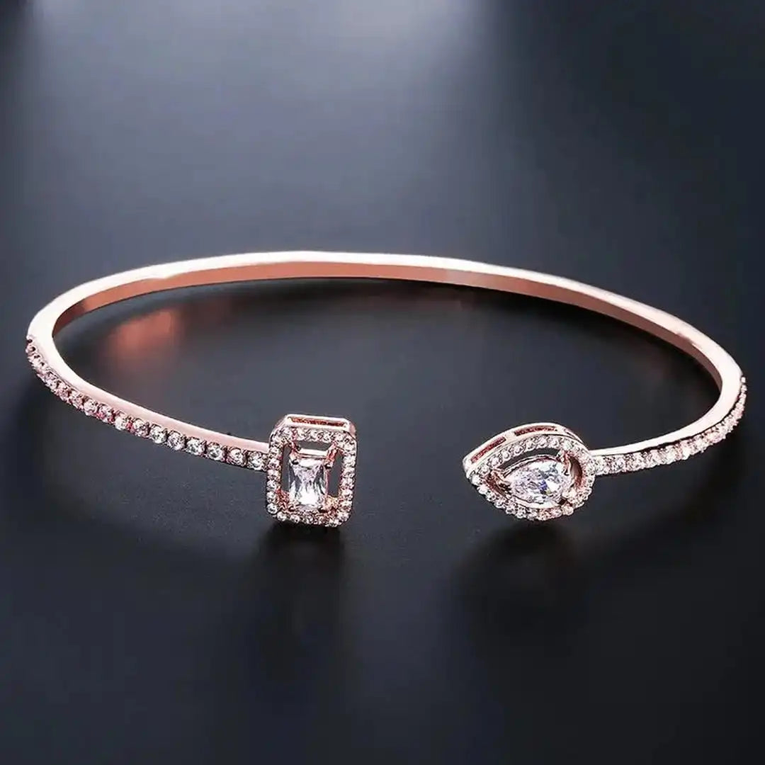 Brazalete Abierto Dorado Dos Piedras