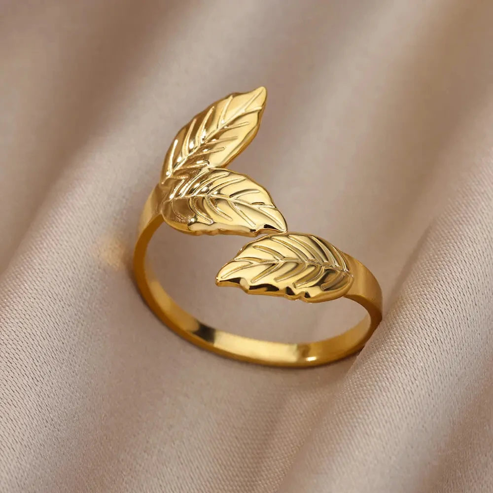Anillo Hojas Alargadas