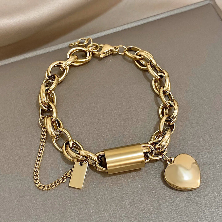 Pulsera Gruesa Corazón Colgante