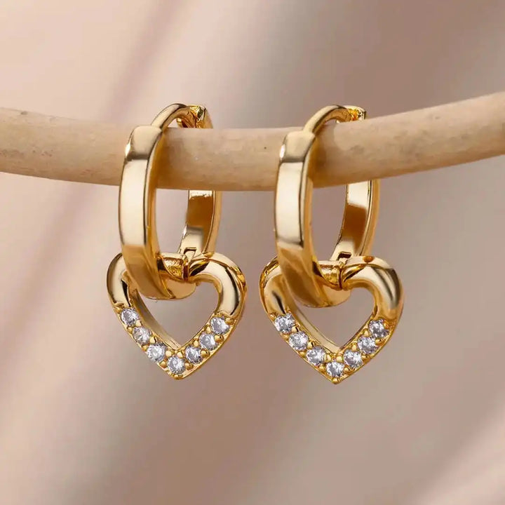 Pendientes Corazón Calado con Circonitas