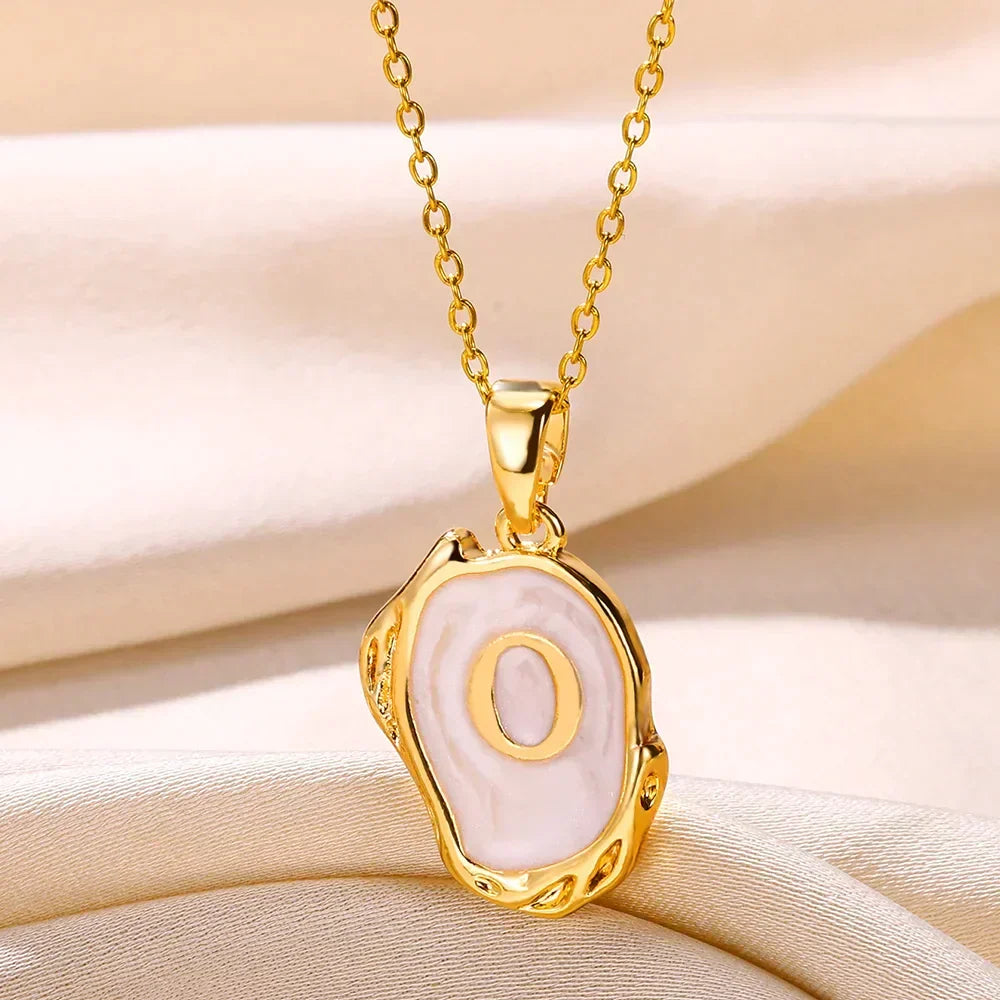 Collar océano con iniciales de Oro