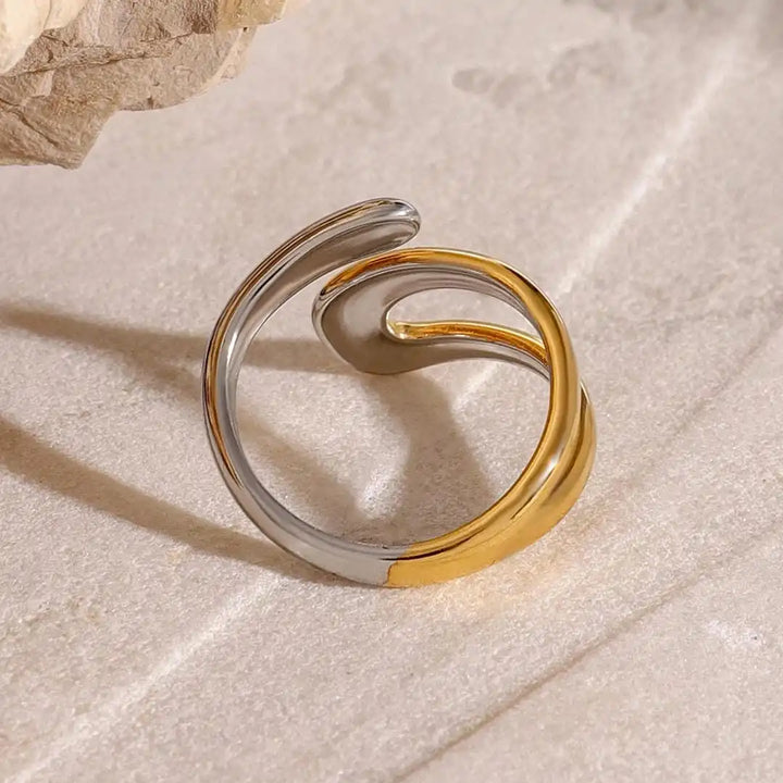 Anillo Abierto Dorado Atemporal