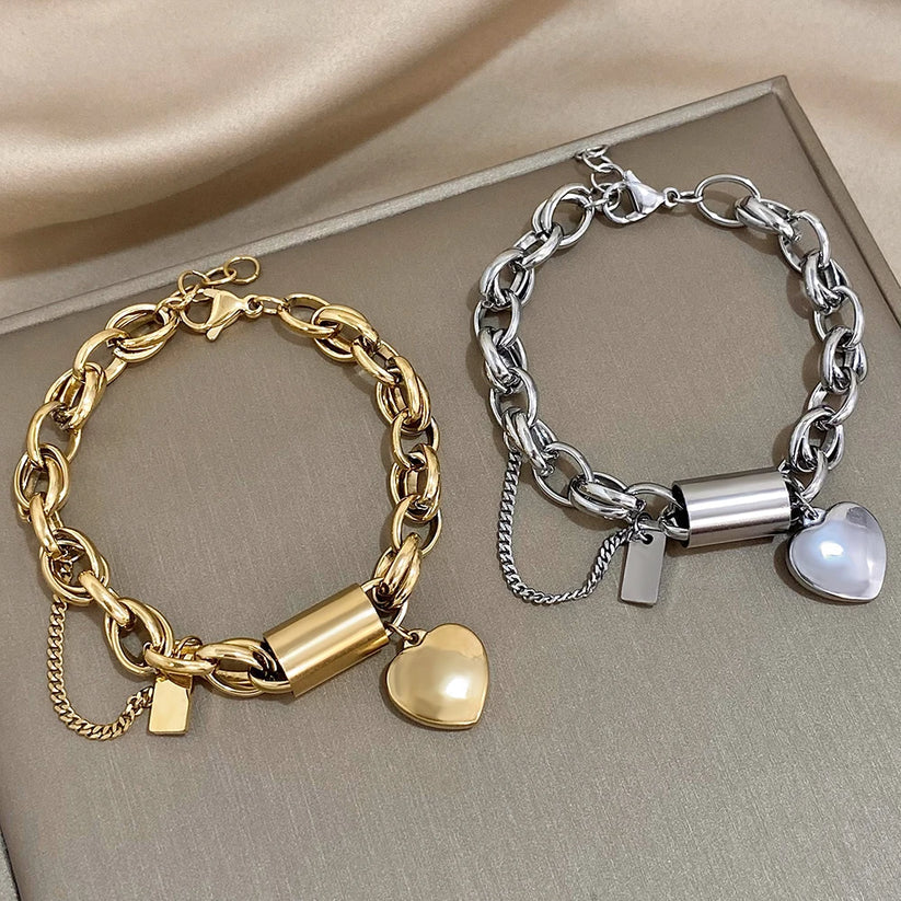Pulsera Gruesa Corazón Colgante