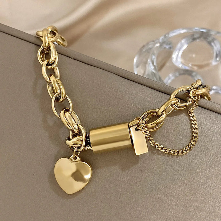 Pulsera Gruesa Corazón Colgante