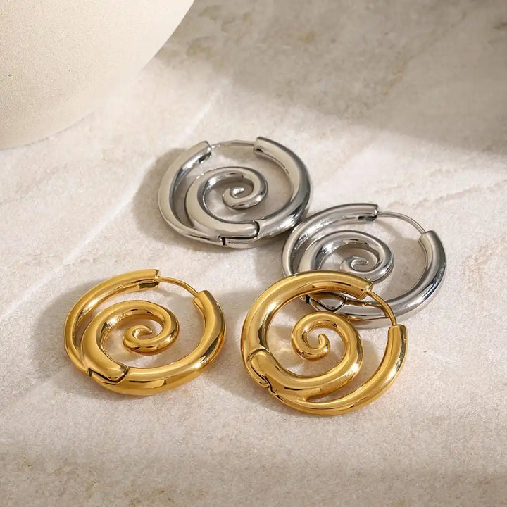 Pendientes Espiral Dorada Atemporales