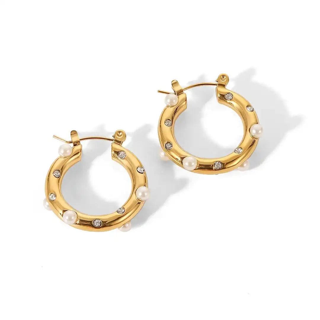 Aros Circulares Dorados con Circonitas Resplandecientes