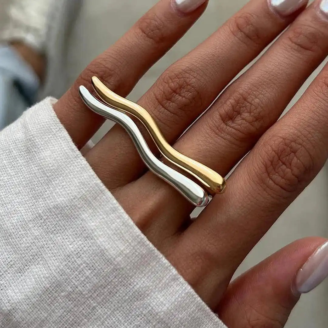 Anillo Rama Dorada Minimalista