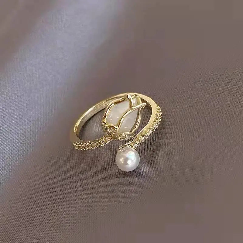 Anillo Tulipán con Perla