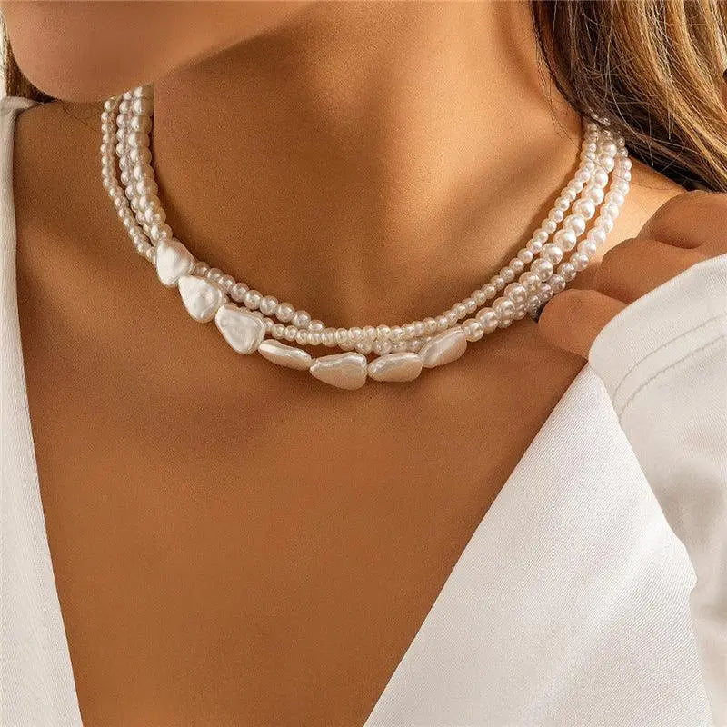Collar Perlas y Piedras Blancas