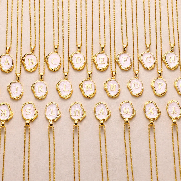 Collar océano con iniciales de Oro