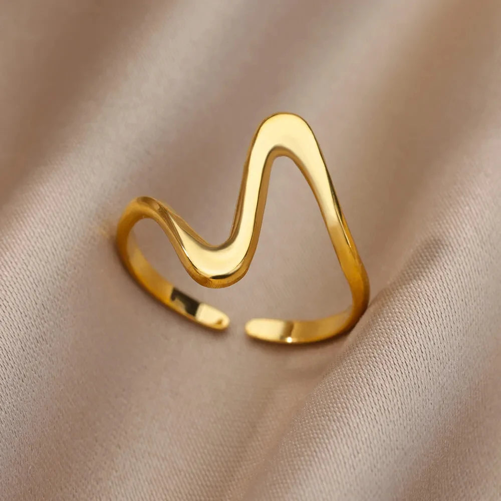 Anillo Ondulado Minimalista
