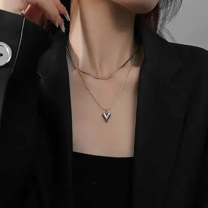 Collar de Plata con Corazón Bohemio