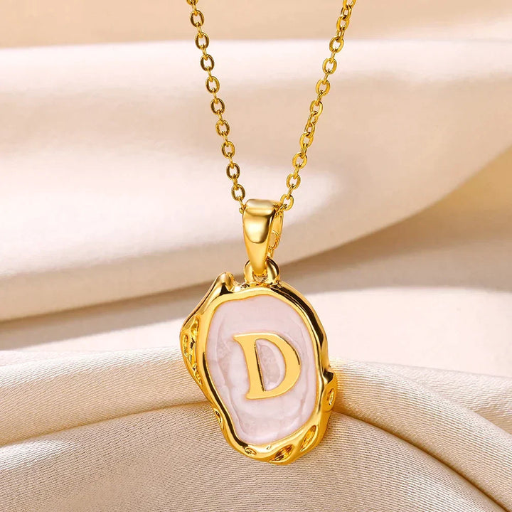 Collar océano con iniciales de Oro