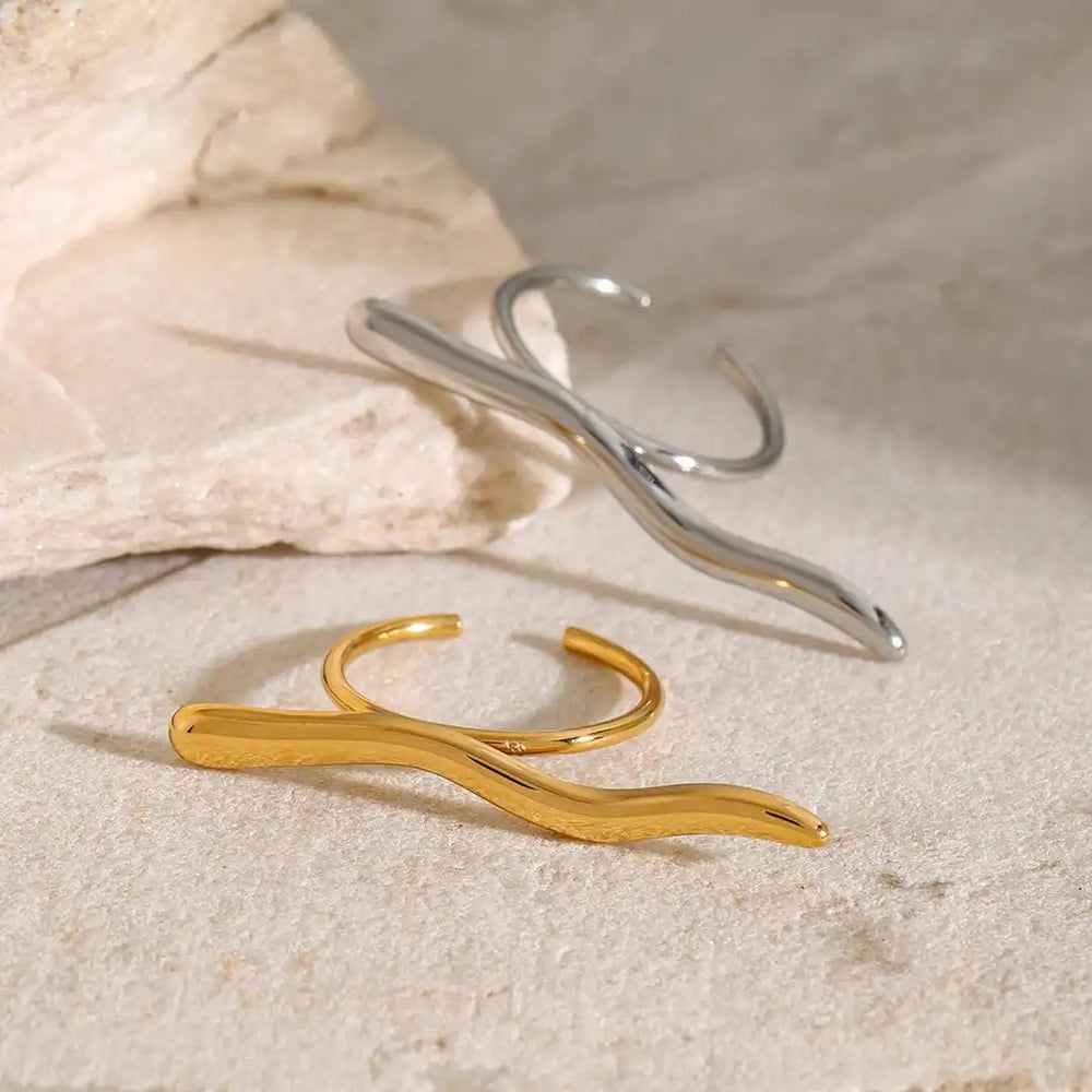 Anillo Rama Dorada Minimalista