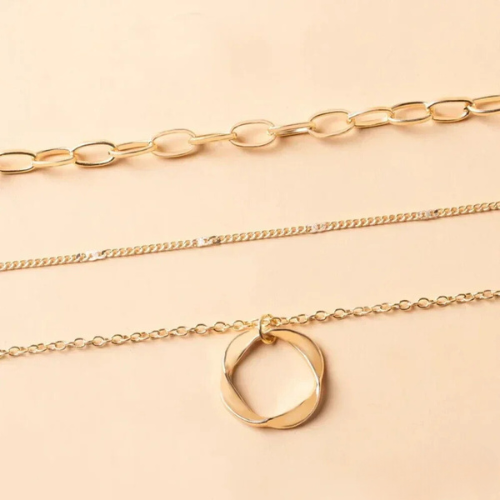 Collar vintage con cadena y colgante