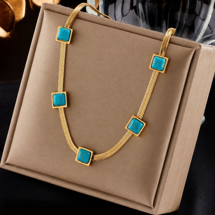 Collar de Oro Costero
