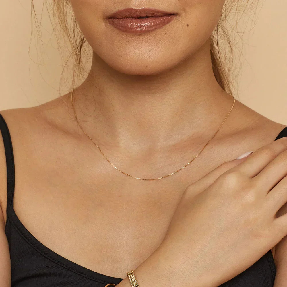 Collar Minimal Cadena Dorado