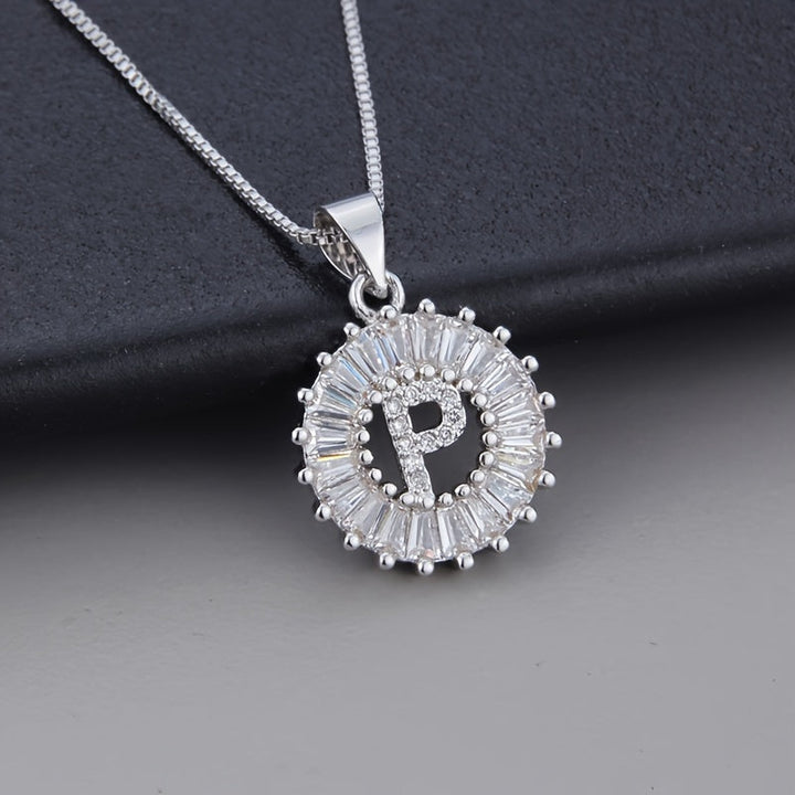 Collar Inicial con Circonitas Oro Blanco