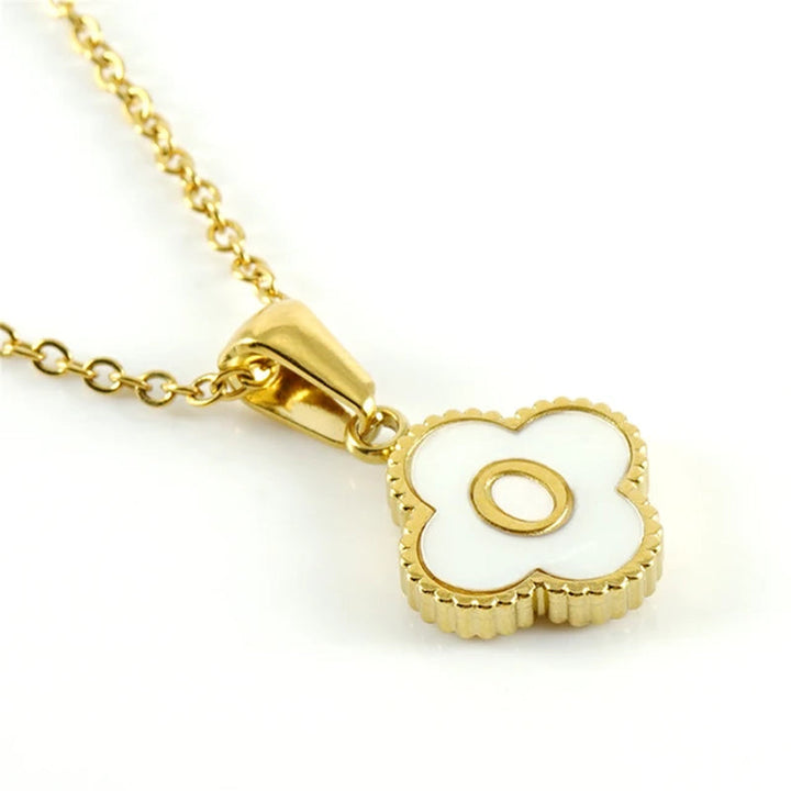 Collar de inicial en forma