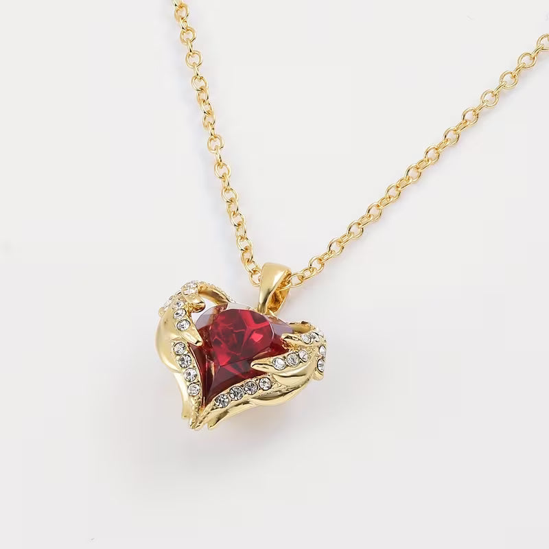 Collar corazón de rubí Angel Embrace