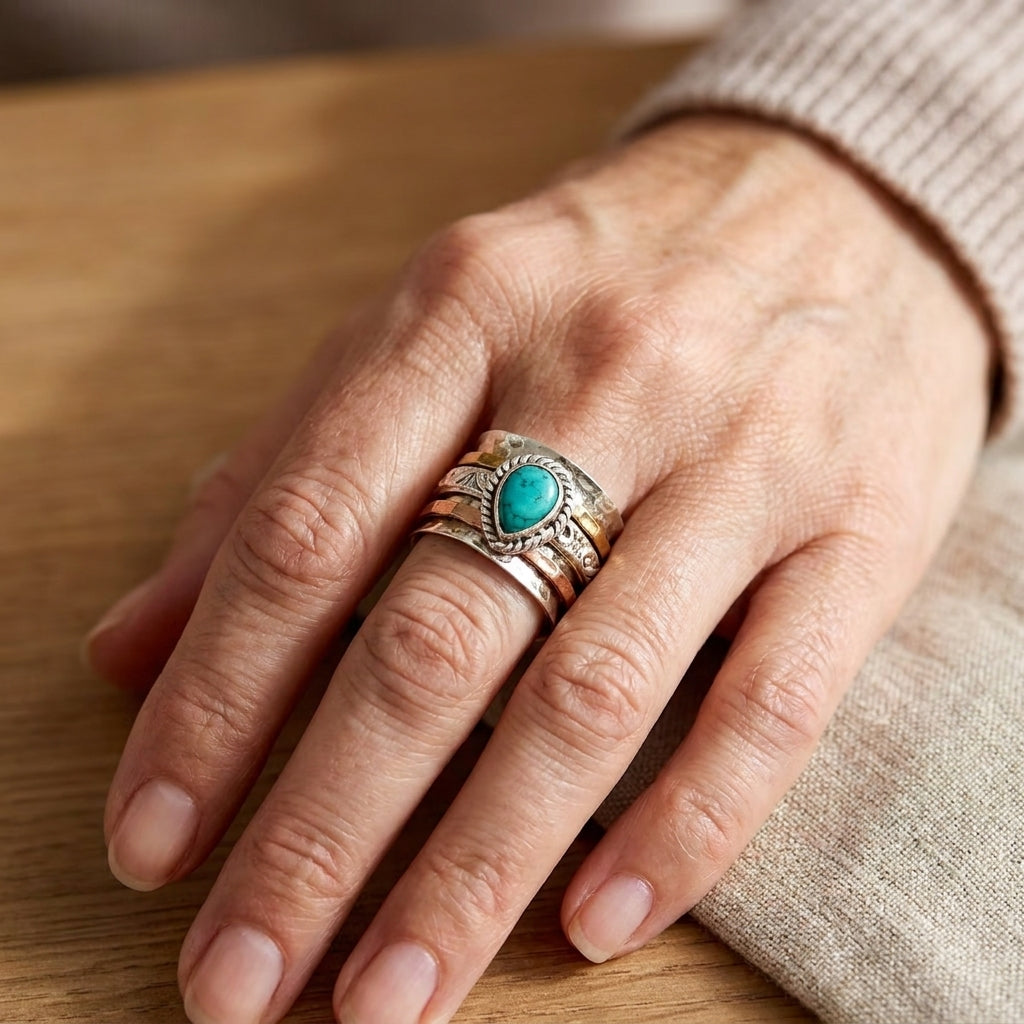Anillo Declarativo con Turquesa Ovalada