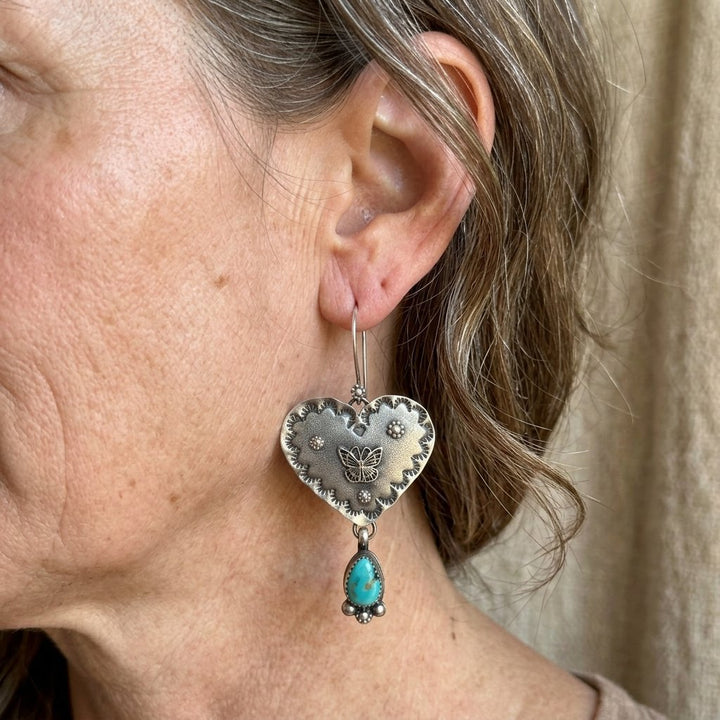 Pendientes Corazón Plateado Turquesa Artesanal