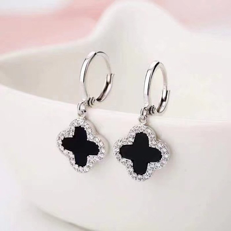 Pendientes de trébol de cuatro hojas