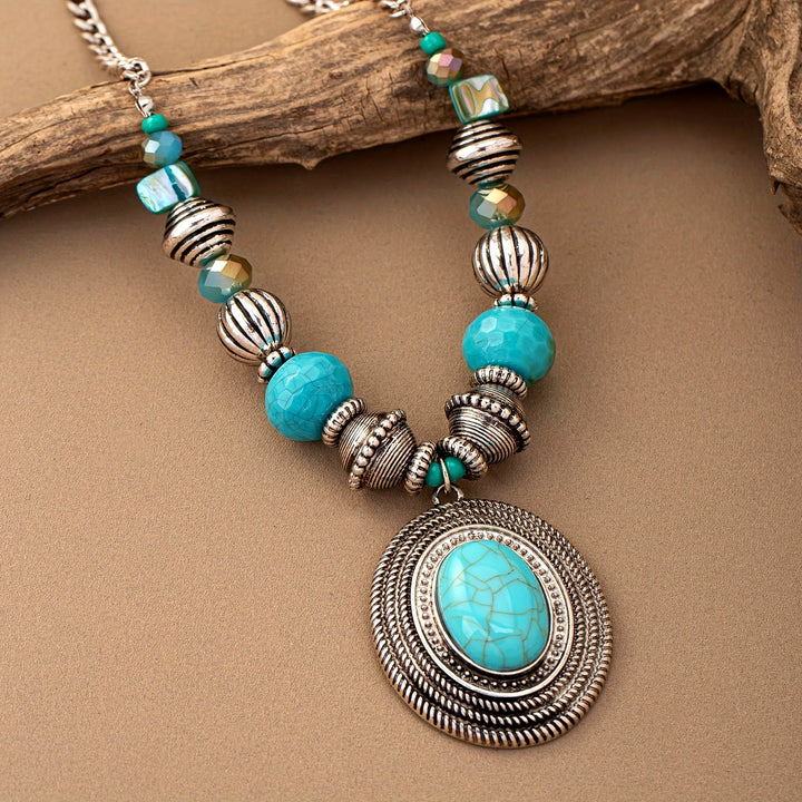 Collar Ovalado Turquesa con Cuentas