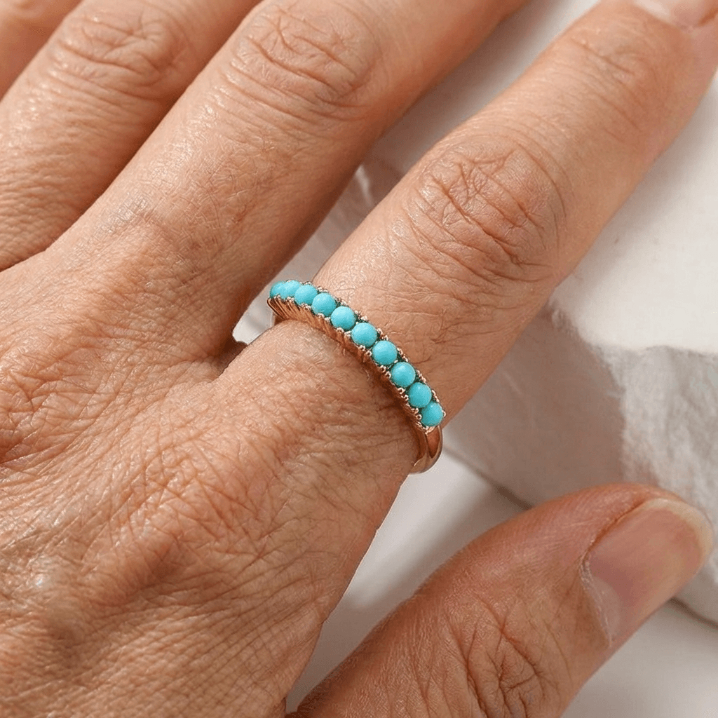 Anillo Banda Cuentas Turquesa de Oro