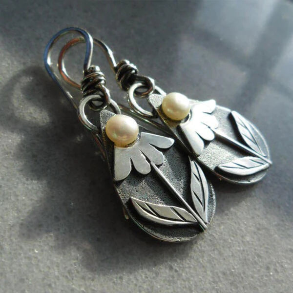 Pendientes con Lágrima y Flor