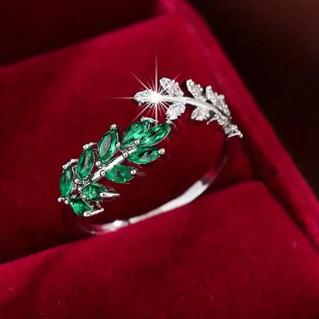 Anillo Hoja Verde Delicado