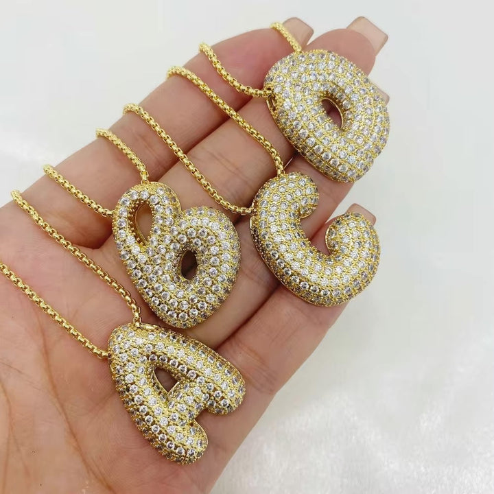 Collar de inicial con burbujas Hailey
